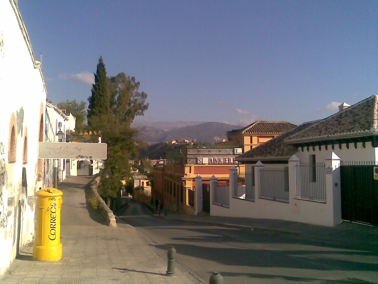 La Sierra de Granada, desde la Calle Molinos